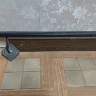 Pasamanos de metal negro