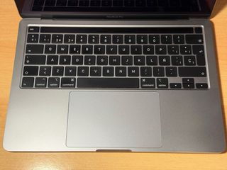 MacBook Pro 13 2020 Gris Espacial