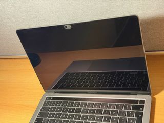 MacBook Pro 13 2020 Gris Espacial