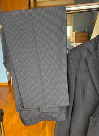 Traje Podolti Talla 58 Raya Gris