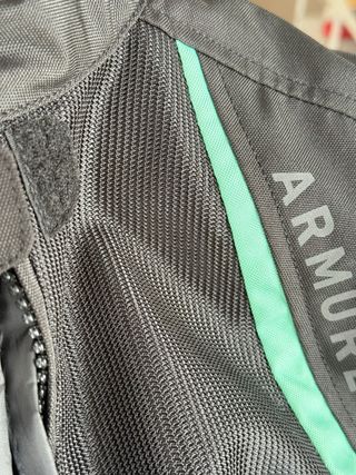 Chaqueta Moto Armure Mujer Negra