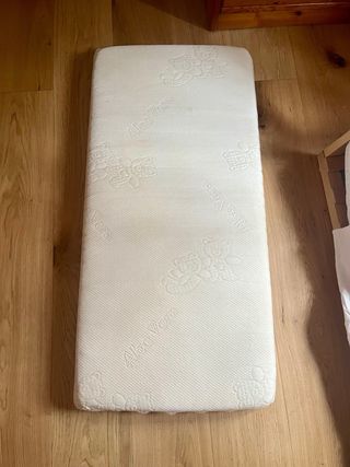 Colchón Cuna Látex 120x60 + Edredón y Fundas