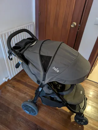 Silla de paseo Joie plegable