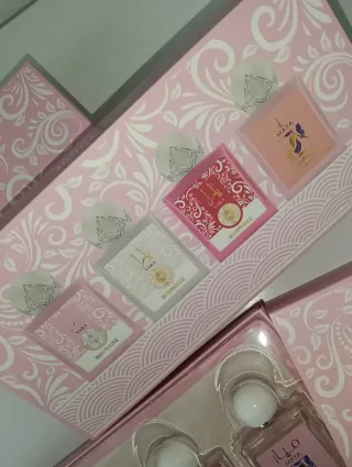 Set 4 perfumes Yara