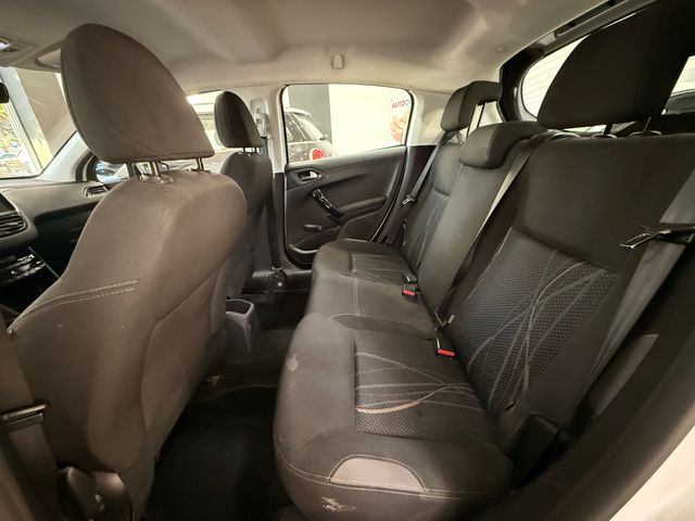 Peugeot 208 5P ACTIVE 1.6 e-HDi 92