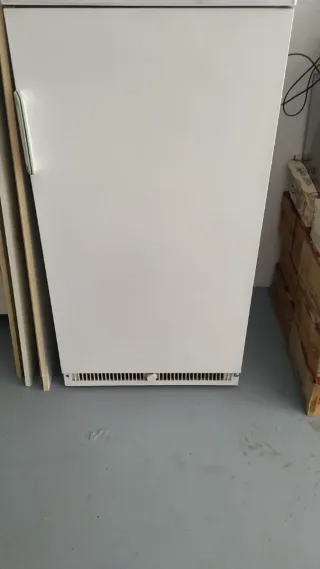 Congelador vertical con cajones no se hacen envios