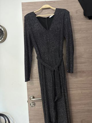 Vestido largo plateado brillante