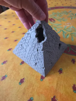 Pirámide Acuario Decoración