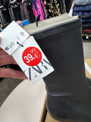 Botines negros Zara NUEVOS 40
