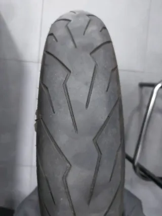 Pack neumáticos moto