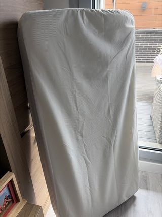 Colchón Maxicuna Nuevo + Funda.
