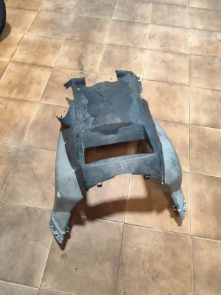 Tapa quilla y laterales Yamaha Xmax 125