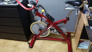 Bici Estática BH SB2 Roja