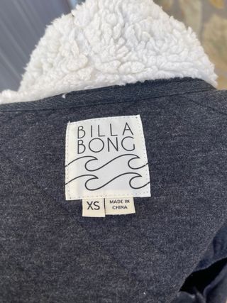 Chaqueta azul marino con pelo