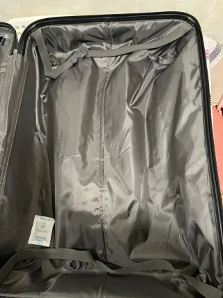 Maleta azul de Paco Martínez