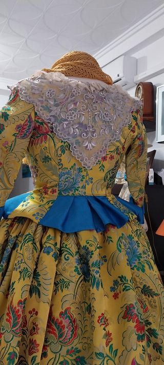 Traje de Fallera Amarillo y Azul