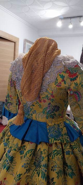 Traje de Fallera Amarillo y Azul