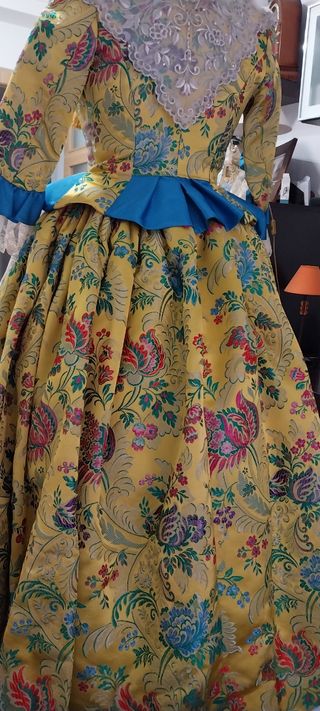 Traje de Fallera Amarillo y Azul