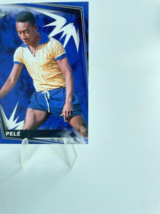 Cromo Pelé Brasil Edición LEAF Blue 2024 Nº 7