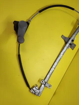 ELEVALUNAS DELANTERO IZQUIERDO NISSAN TERRANO II