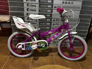 Bicicleta infantil con asiento trasero