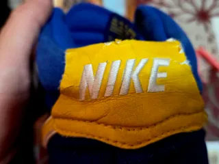 Nike Retro Talla 46 Azul/Amarillo