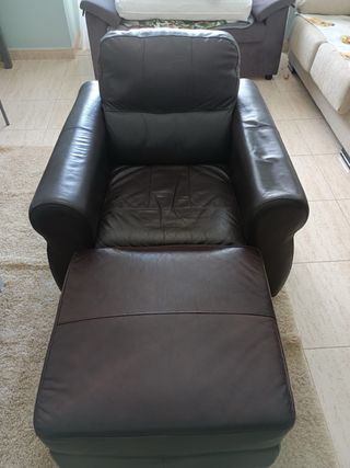Sillón de piel negro
