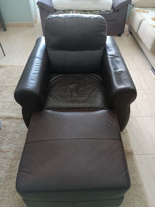 Sillón de piel negro