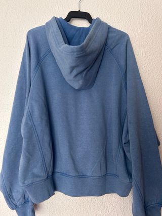 sudadera azul mujer