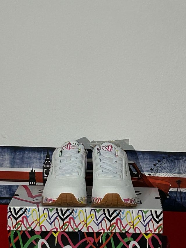 Deportivas Skechers Corazones