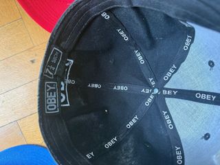 Confezione da 3 Cappelli OBEY Originali