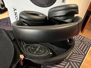 Vendo Sony WH1000XM4 en color negro como nuevo