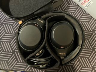 Vendo Sony WH1000XM4 en color negro como nuevo