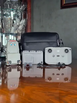 Dron DJI Mini 2 Fly More Combo