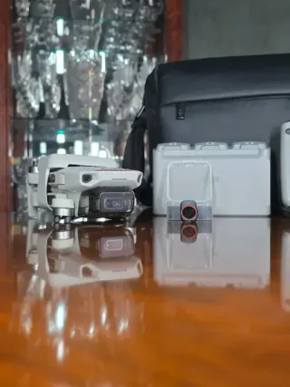 Dron DJI Mini 2 Fly More Combo