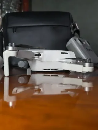 Dron DJI Mini 2 Fly More Combo