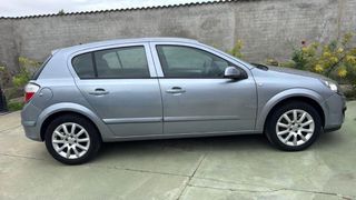 Opel Astra 2007