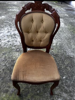 Sillas antiguas madera y tela beige