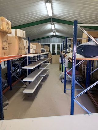 Estantería blanca modular