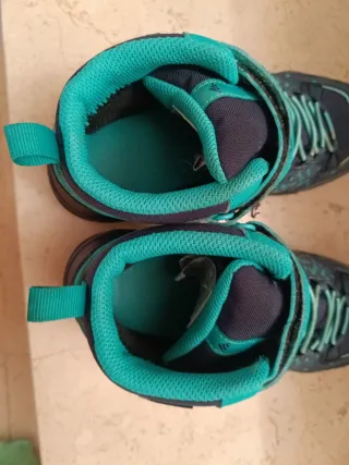 Botas montaña niño Quechua talla 33