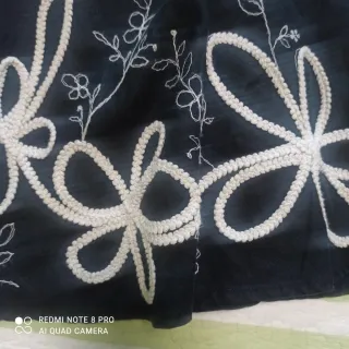 Falda midi Zara bordada