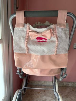 Carrito de bebé desmontable con bebé de regalo