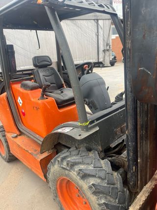 Carretilla elevadora 4x4 Ausa C150H