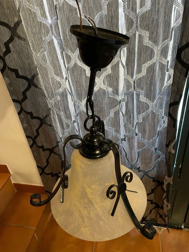 Lampara colgante hierro forjado.