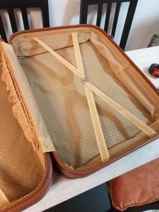 Maleta vintage piel marrón