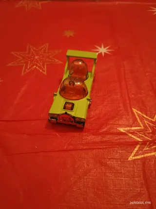 Carro miniatura verde