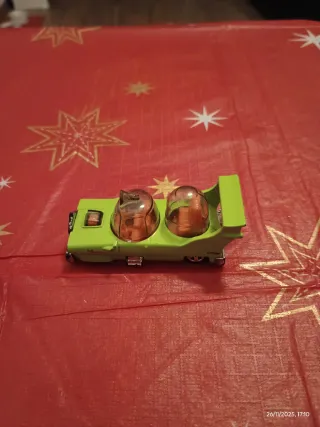 Carro miniatura verde