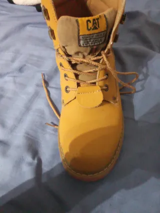 Botas Caterpillar Amarillas