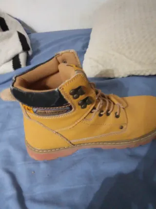 Botas Caterpillar Amarillas