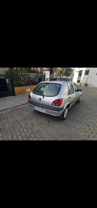 Ford Fiesta 2000